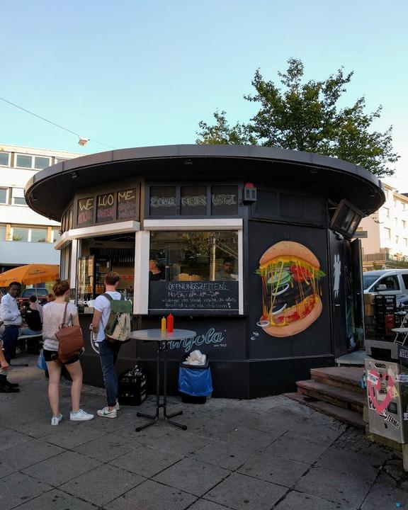 Round House Burger